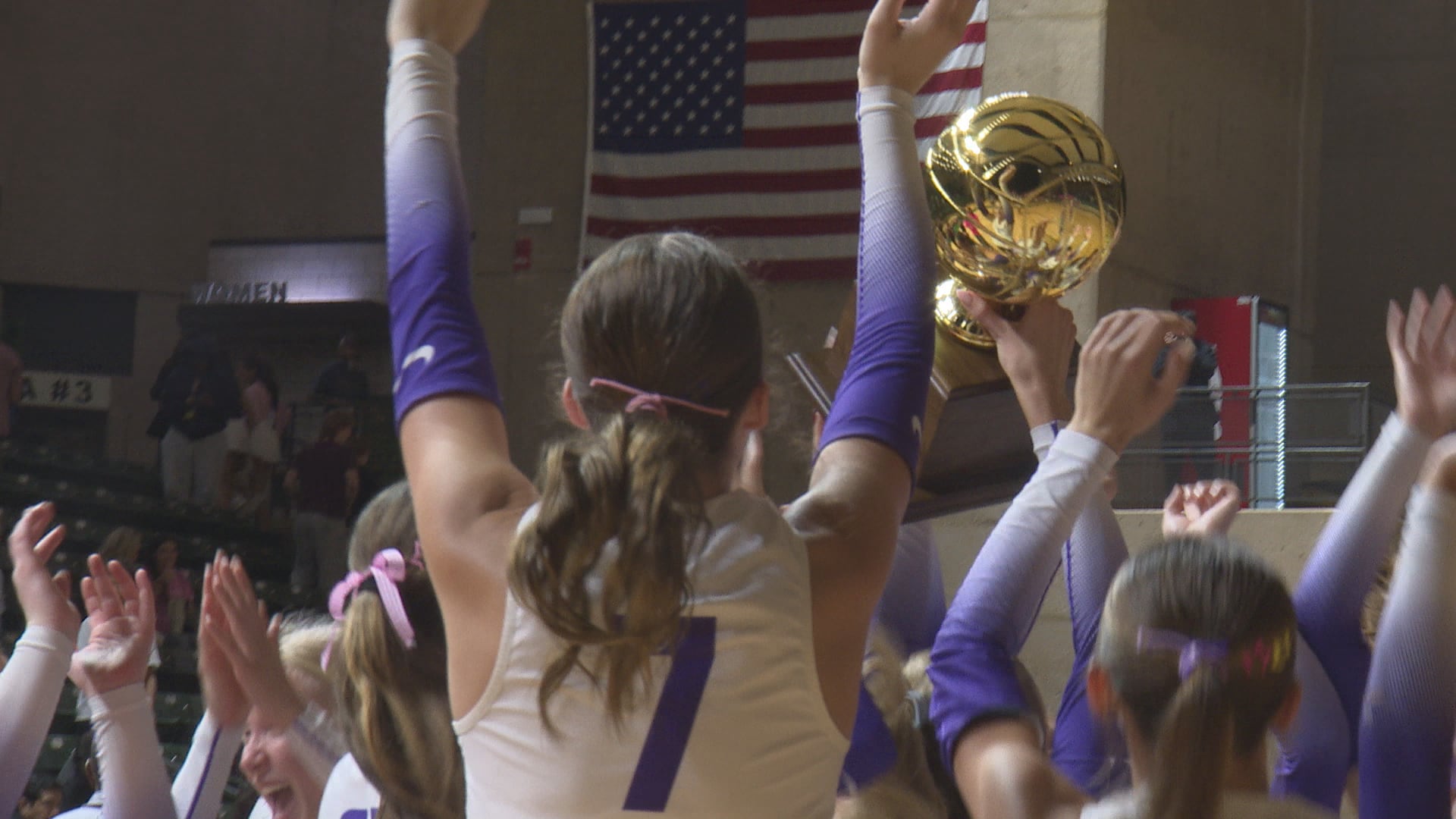 Midland High Wins Second Straight District 2-6A Volleyball Title