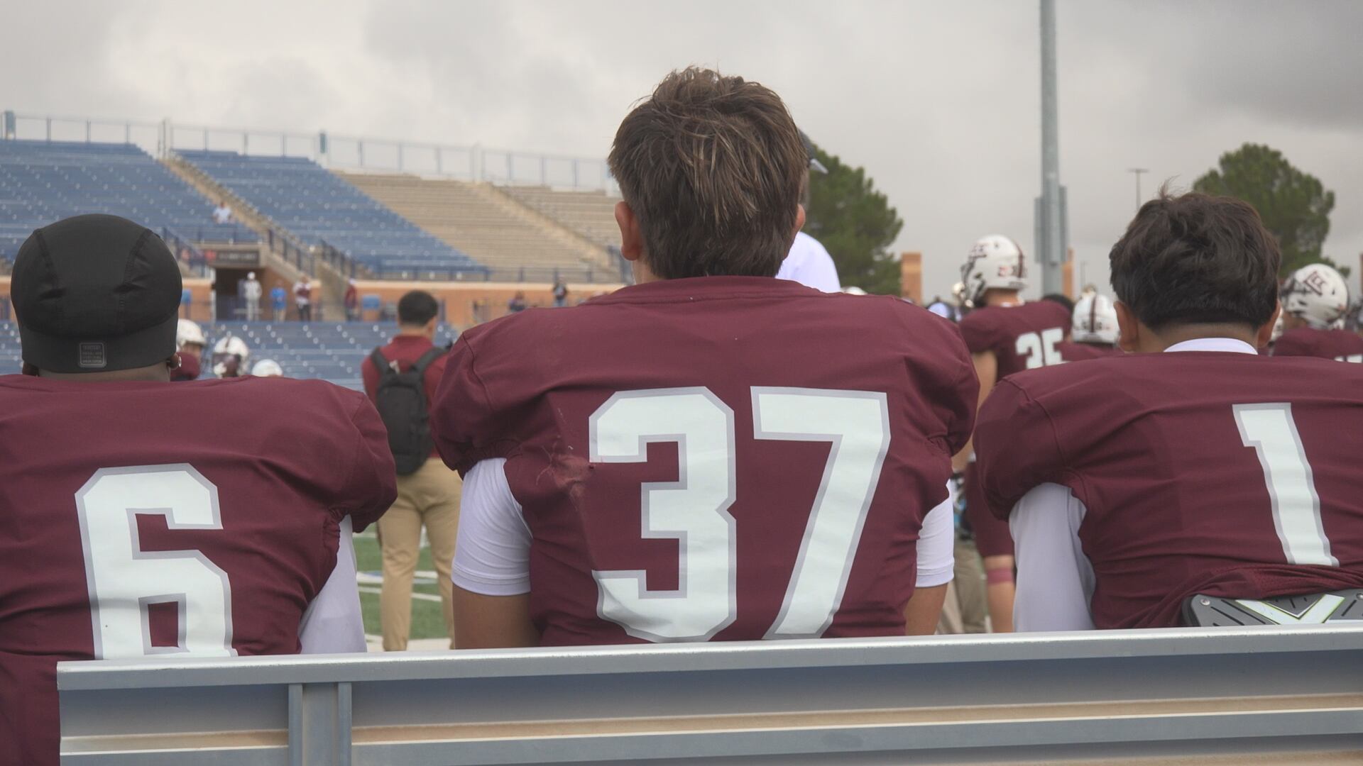 Midland Lee Secures Decisive Victory Over LV Somerset in Football Game