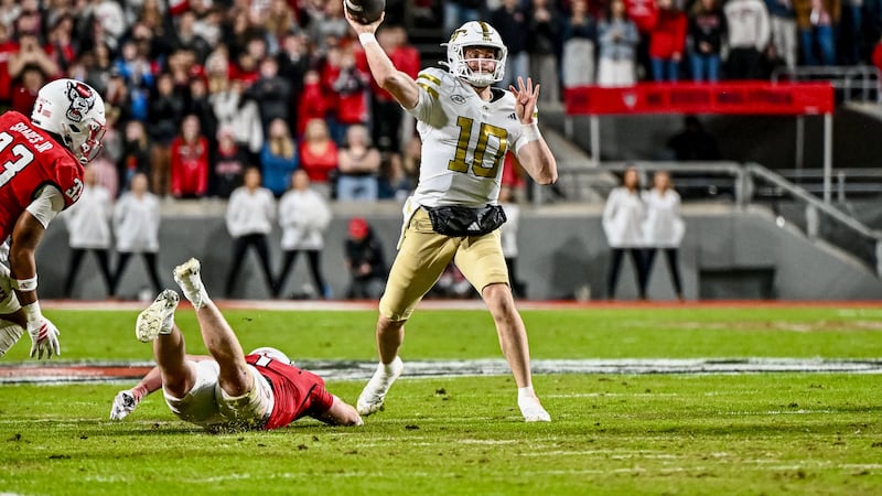 Longview's Haynes King sets 2 school records in Georgia Tech's loss to NC State.