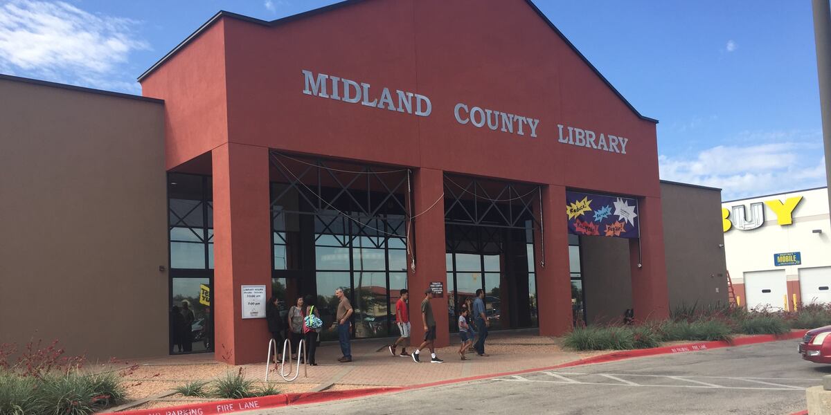 Midland County Cetnnnial Library hosts Dr. Suess Day