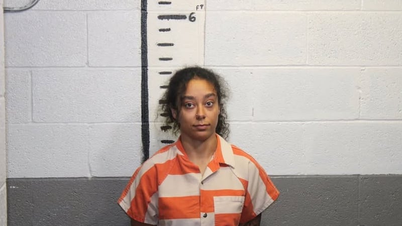 Woman arrested on felony narcotics charge in Jeff Davis County